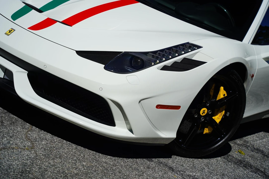 2015 Ferrari 458 Speciale - Image 22 of 31