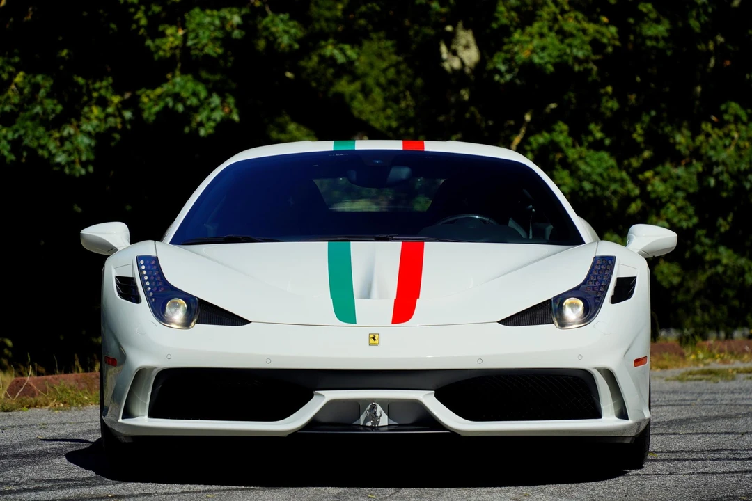 2015 Ferrari 458 Speciale - Image 8 of 31