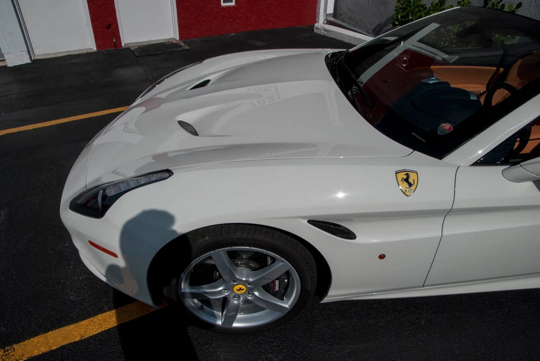 2016 Ferrari California T - Image 22 of 31