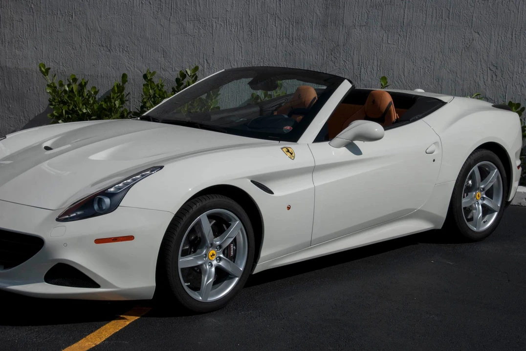 2016 Ferrari California T - Image 27 of 31