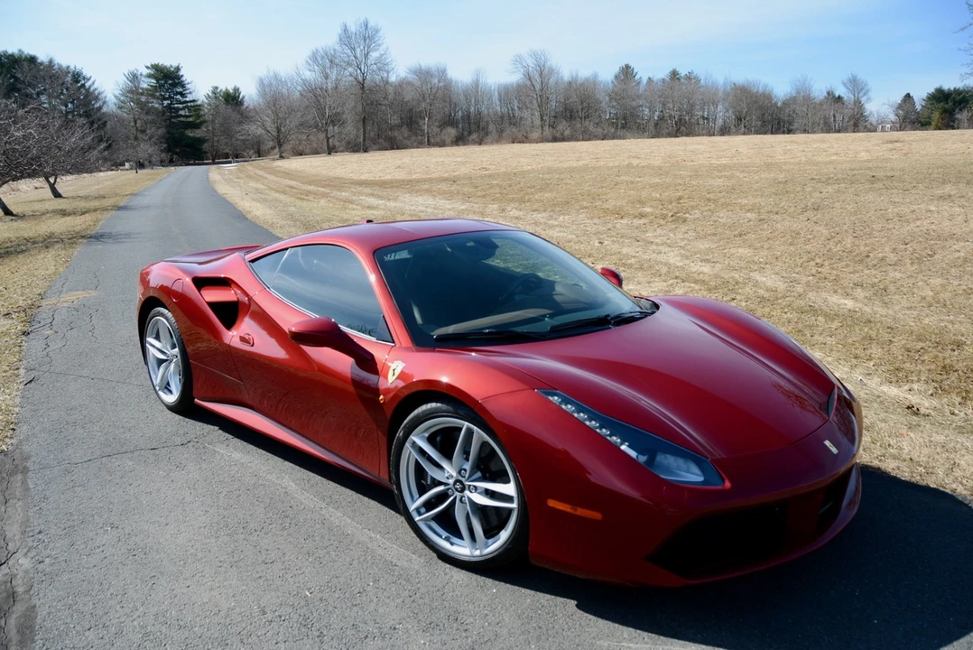2017 Ferrari 488 GTB - Image 5 of 31