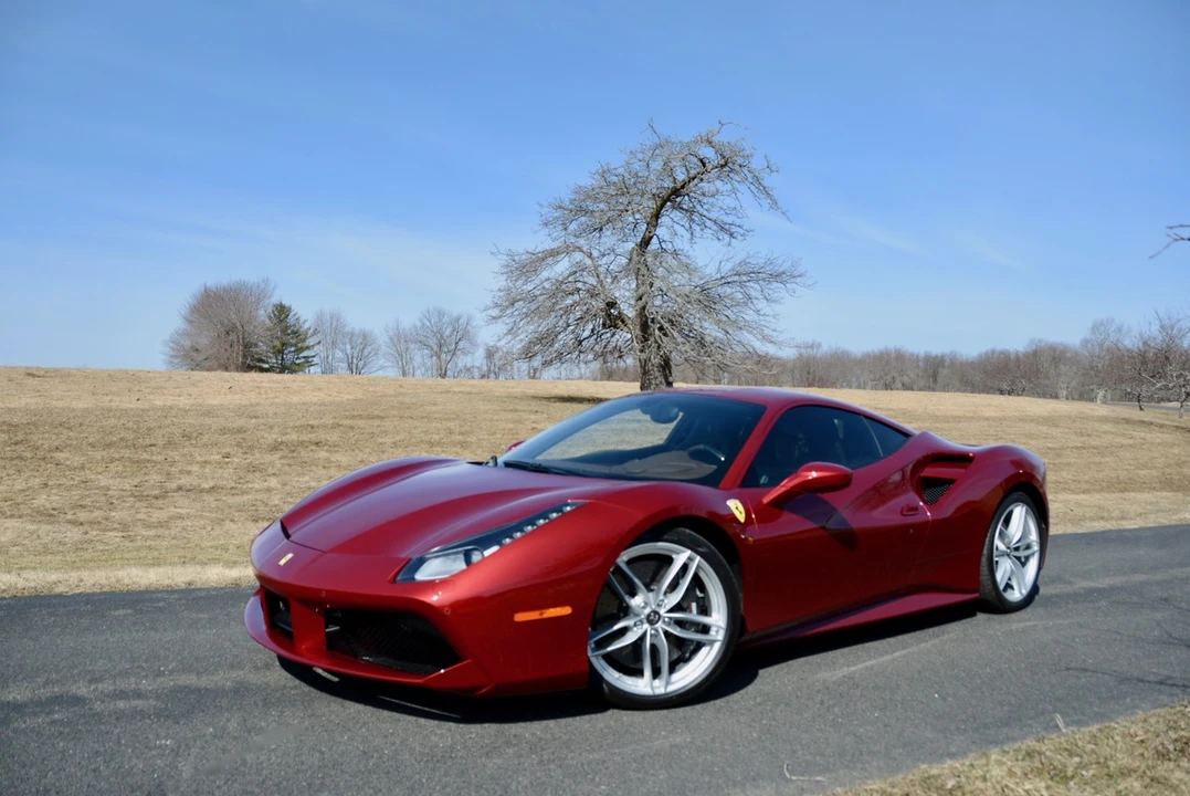 2017 Ferrari 488 GTB - Image 28 of 31