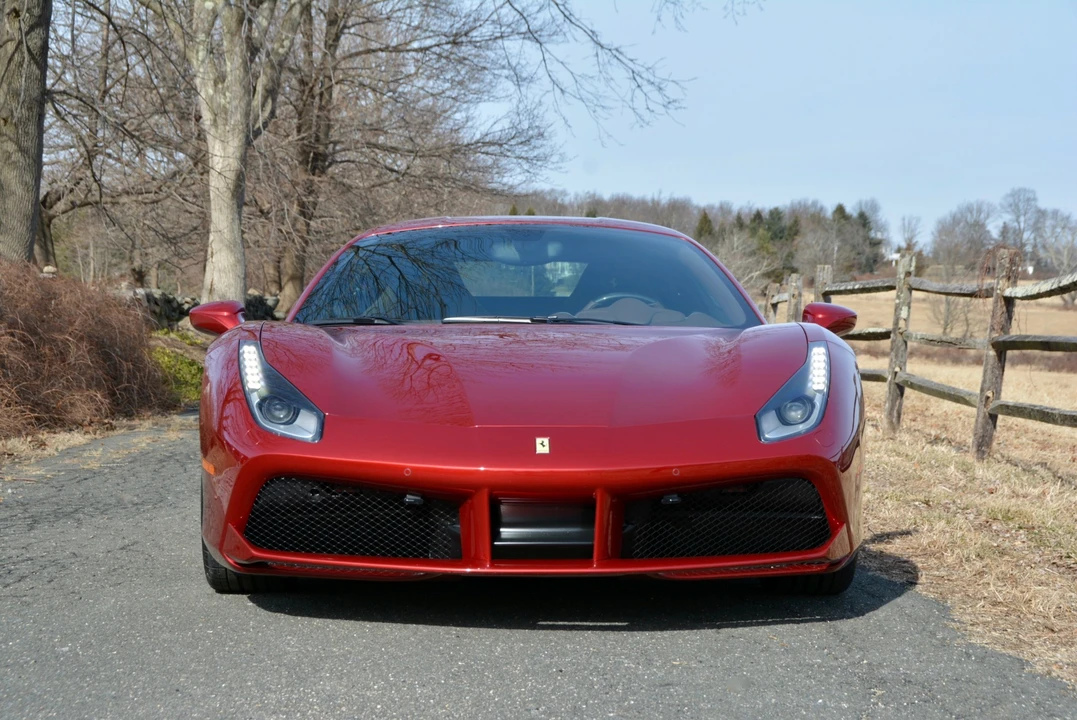 2017 Ferrari 488 GTB - Image 16 of 31