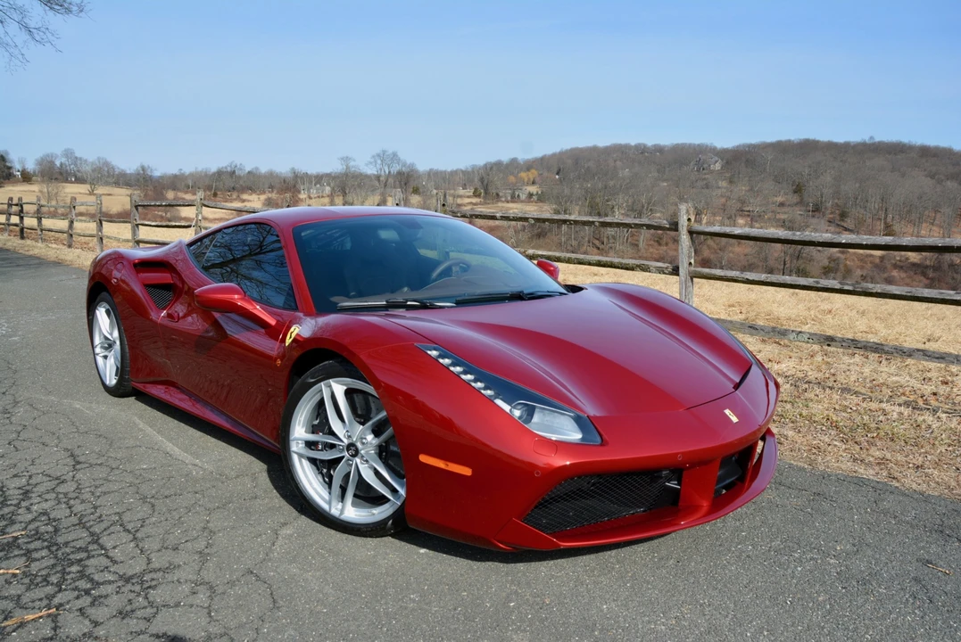 2017 Ferrari 488 GTB - Image 7 of 31