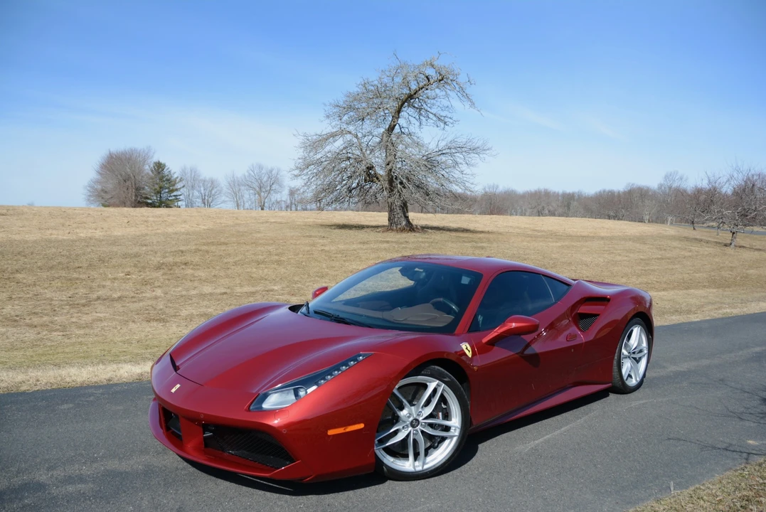 2017 Ferrari 488 GTB - Image 27 of 31