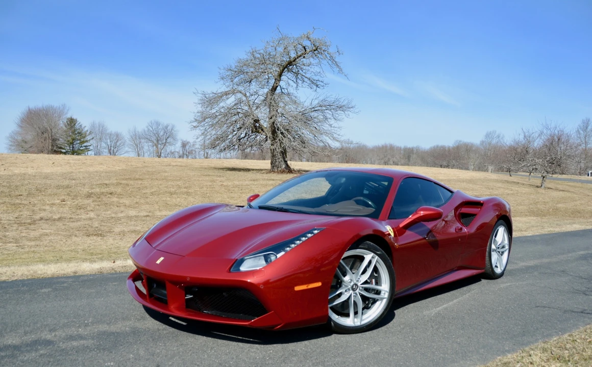 2017 Ferrari 488 GTB - Image 26 of 31