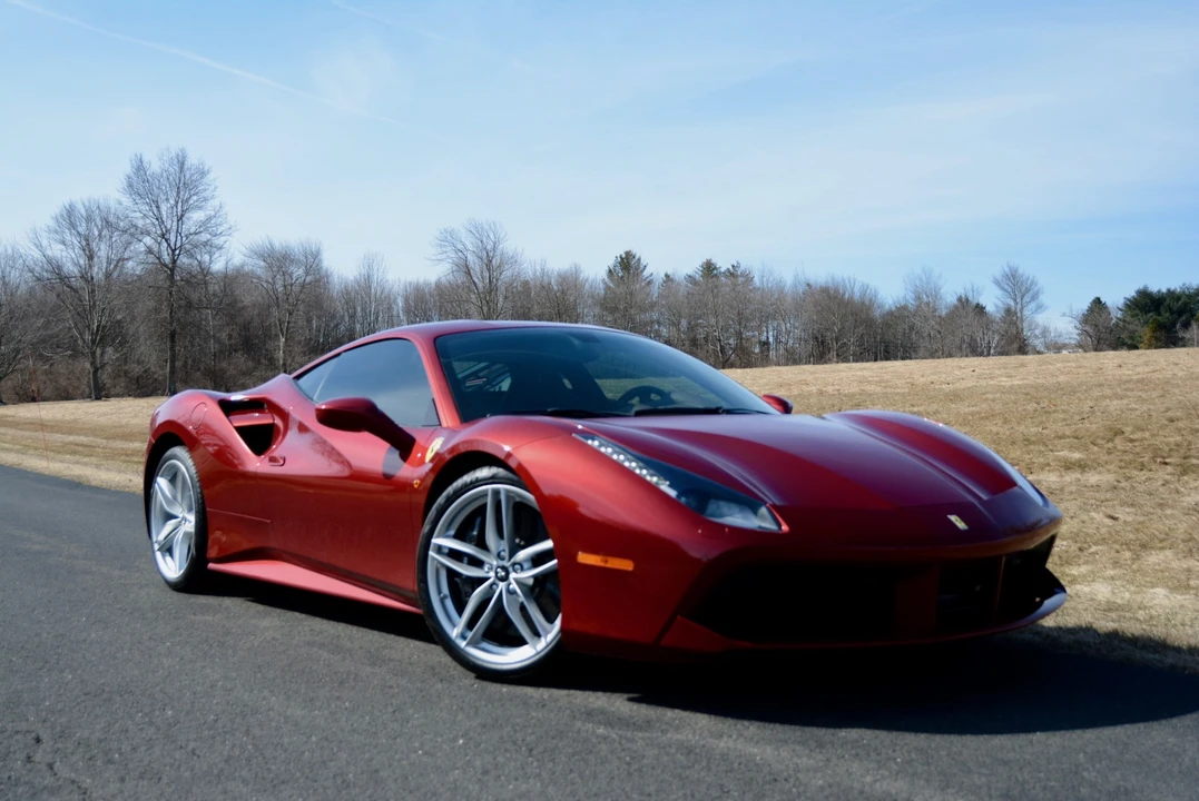 2017 Ferrari 488 GTB - Image 4 of 31