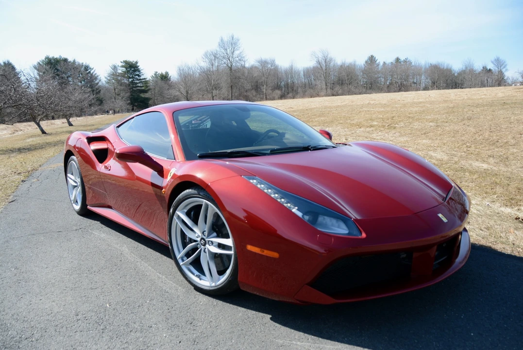 2017 Ferrari 488 GTB - Image 9 of 31