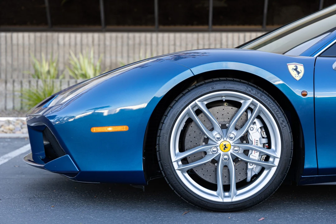2018 Ferrari 488 GTB - Image 24 of 31