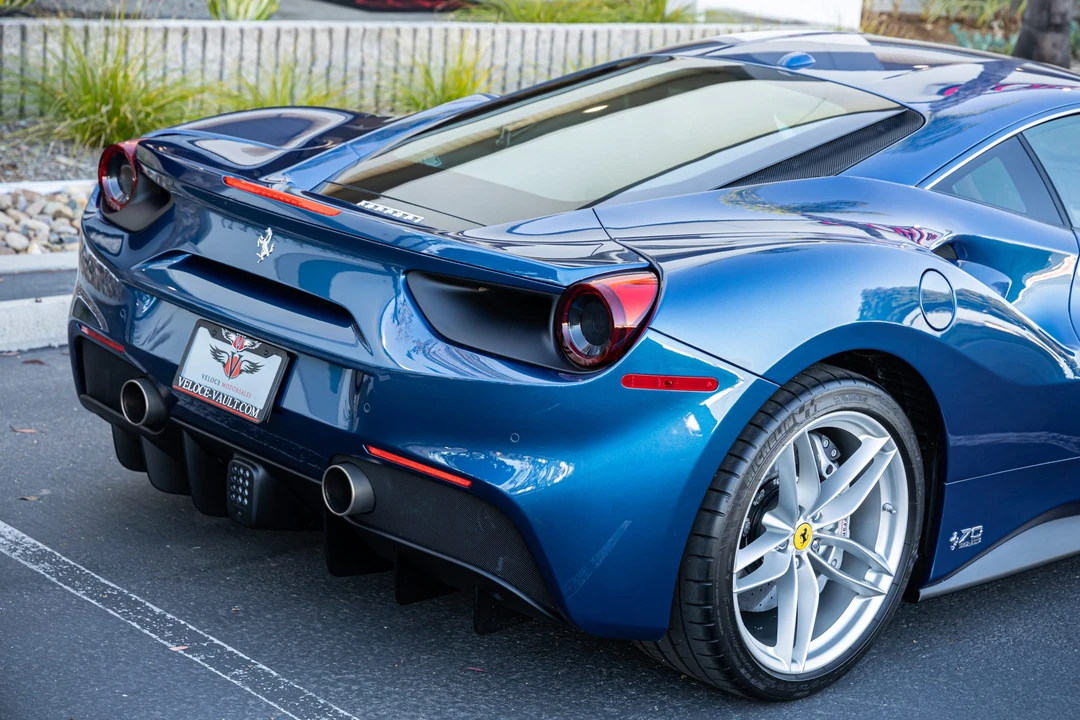 2018 Ferrari 488 GTB - Image 18 of 31