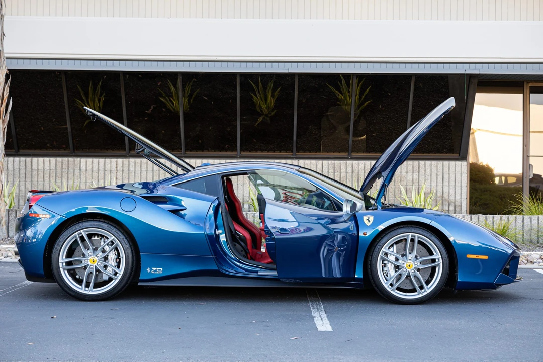 2018 Ferrari 488 GTB - Image 27 of 31