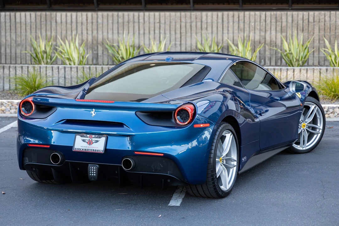 2018 Ferrari 488 GTB - Image 10 of 31