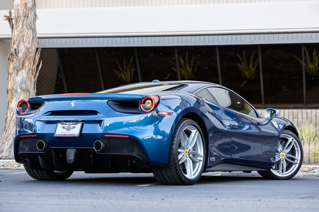 2018 Ferrari 488 GTB - Image 11 of 31