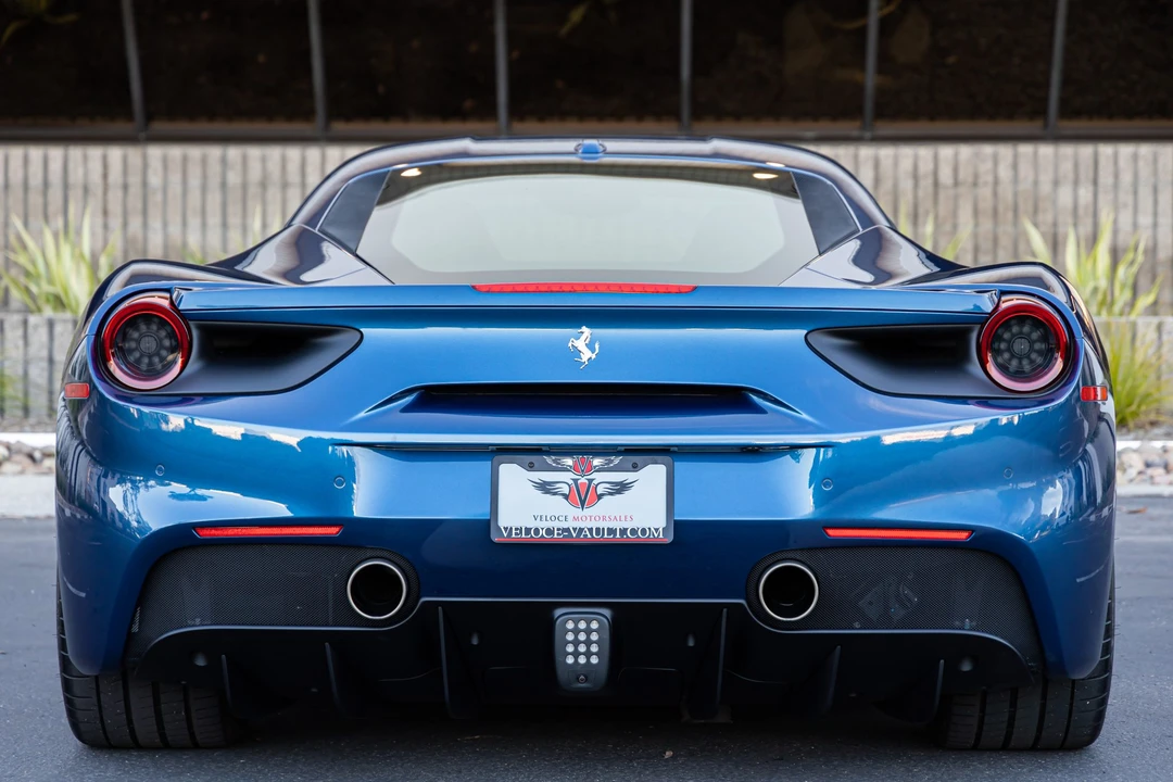 2018 Ferrari 488 GTB - Image 8 of 31