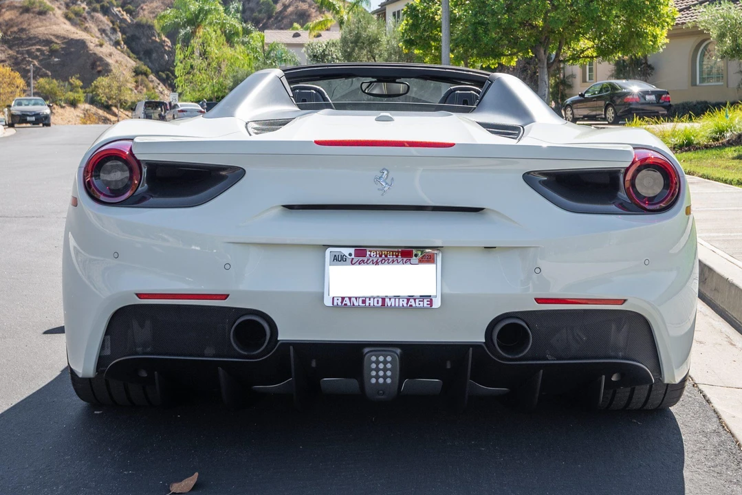 2018 Ferrari 488 Spider - Image 7 of 31