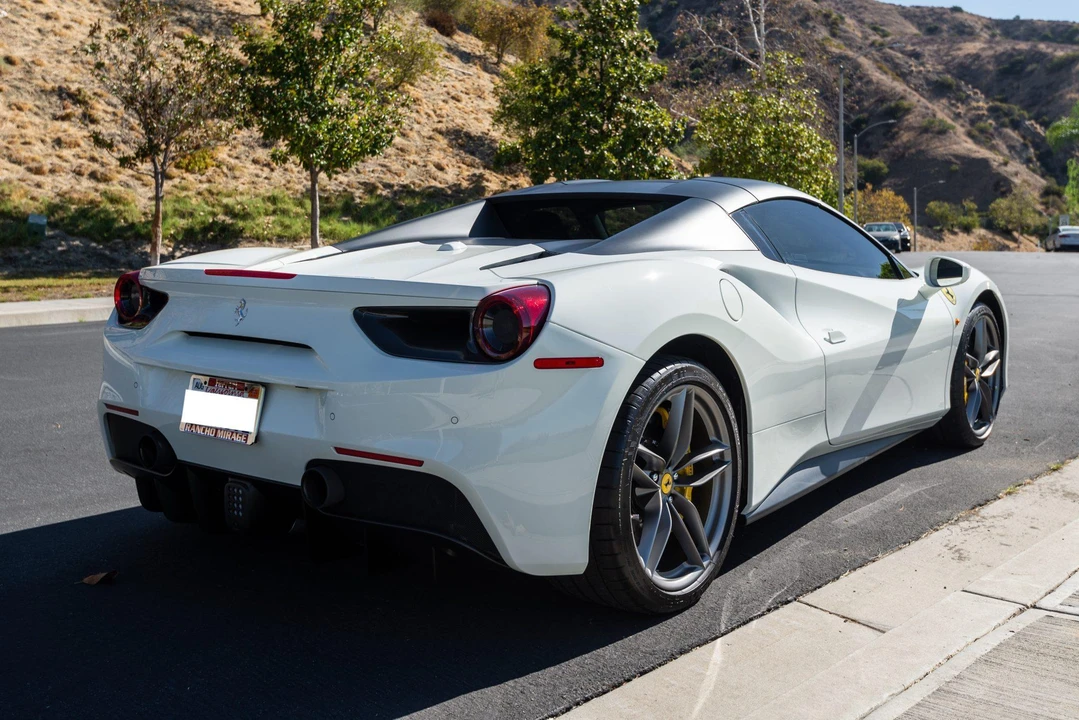 2018 Ferrari 488 Spider - Image 16 of 31