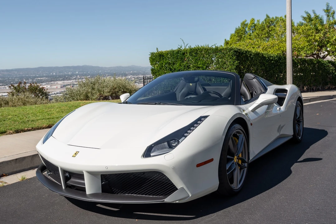 2018 Ferrari 488 Spider - Image 2 of 31