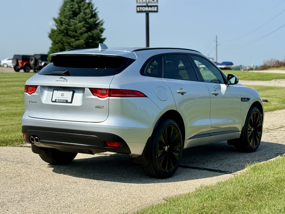 2018 Jaguar F-Pace - Image 11 of 31