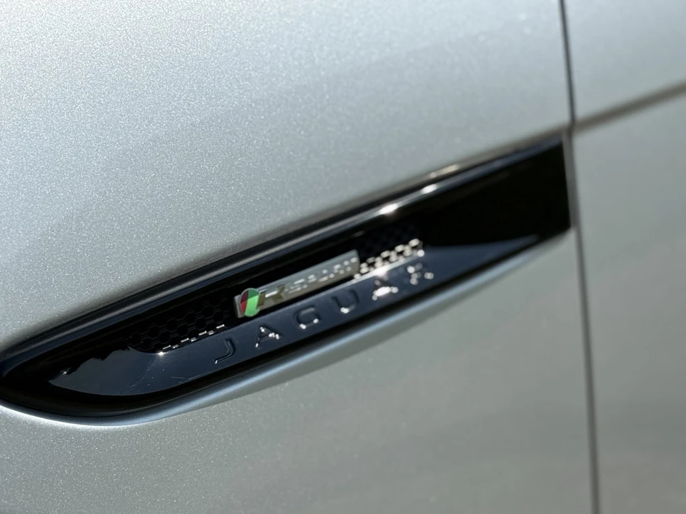 2018 Jaguar F-Pace - Image 30 of 31
