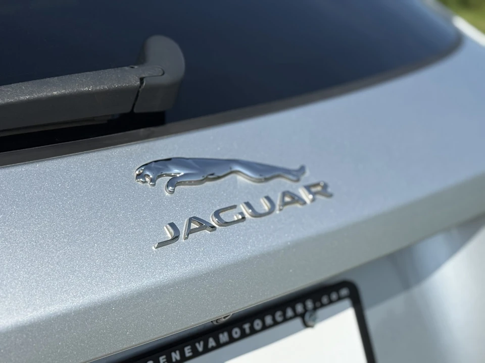 2018 Jaguar F-Pace - Image 25 of 31