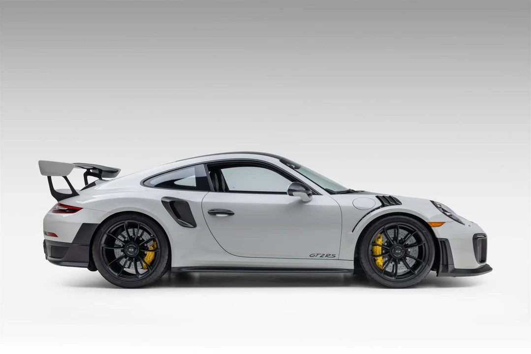 2018 Porsche 991 GT2 RS - Image 9 of 31