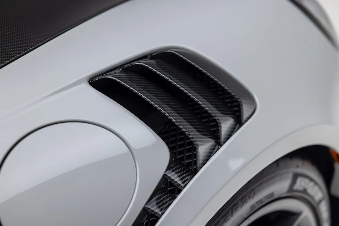2018 Porsche 991 GT2 RS - Image 30 of 31