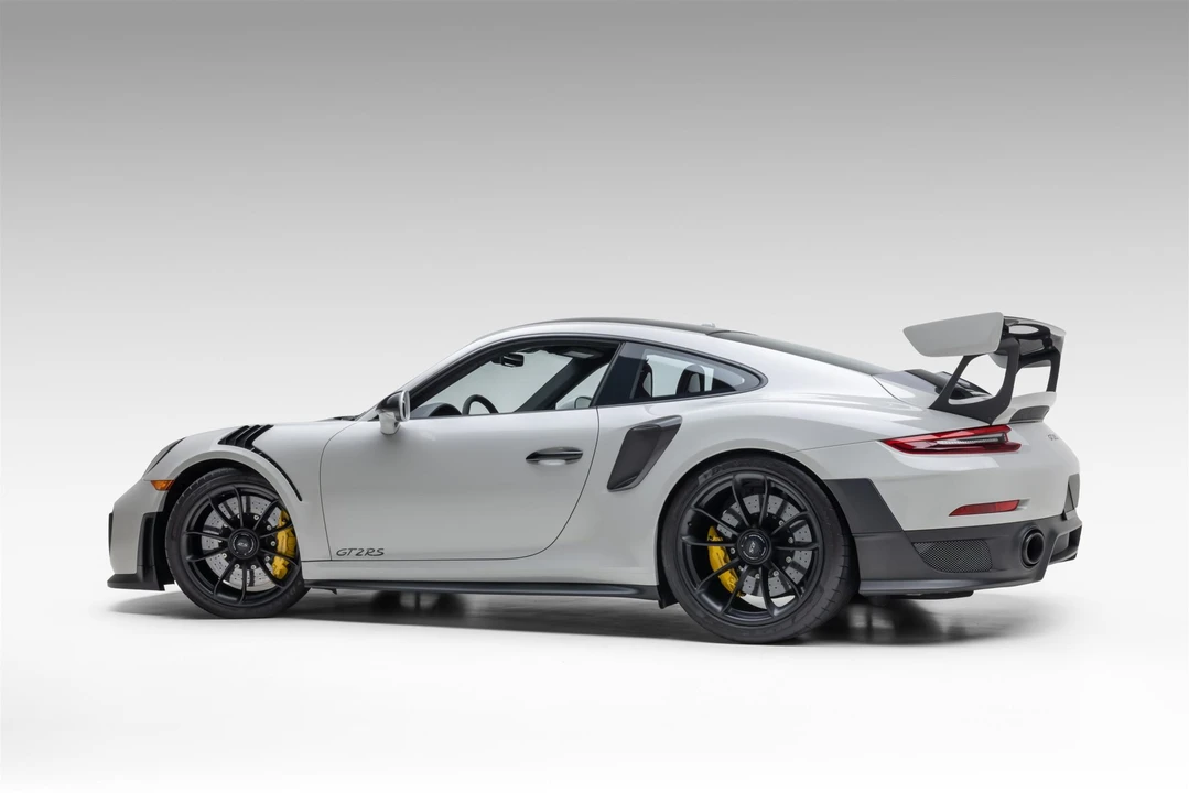 2018 Porsche 991 GT2 RS - Image 17 of 31