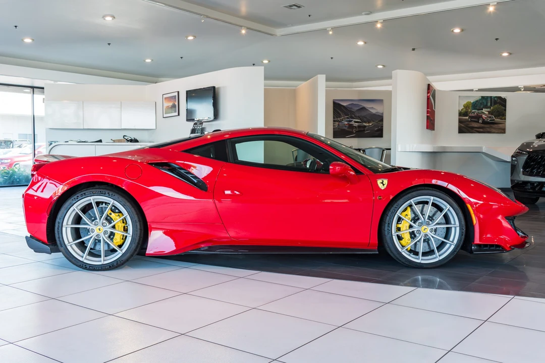 2019 Ferrari 488 Pista - Image 5 of 31