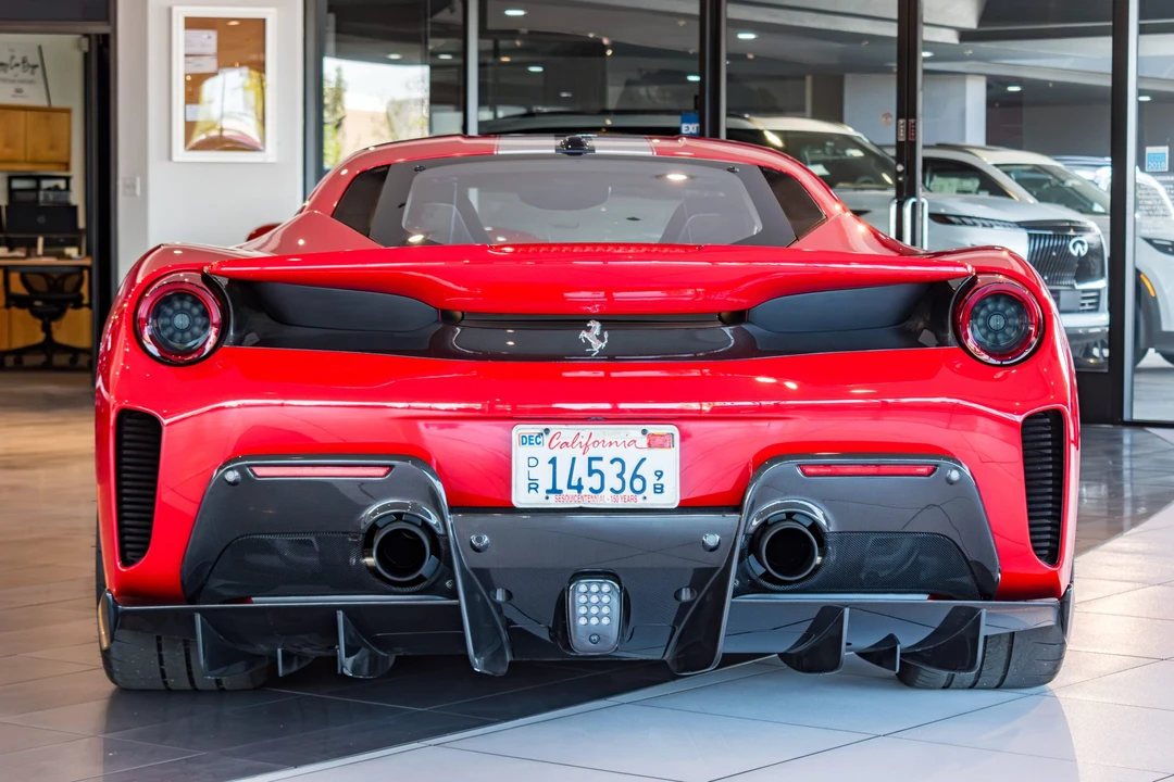 2019 Ferrari 488 Pista - Image 7 of 31