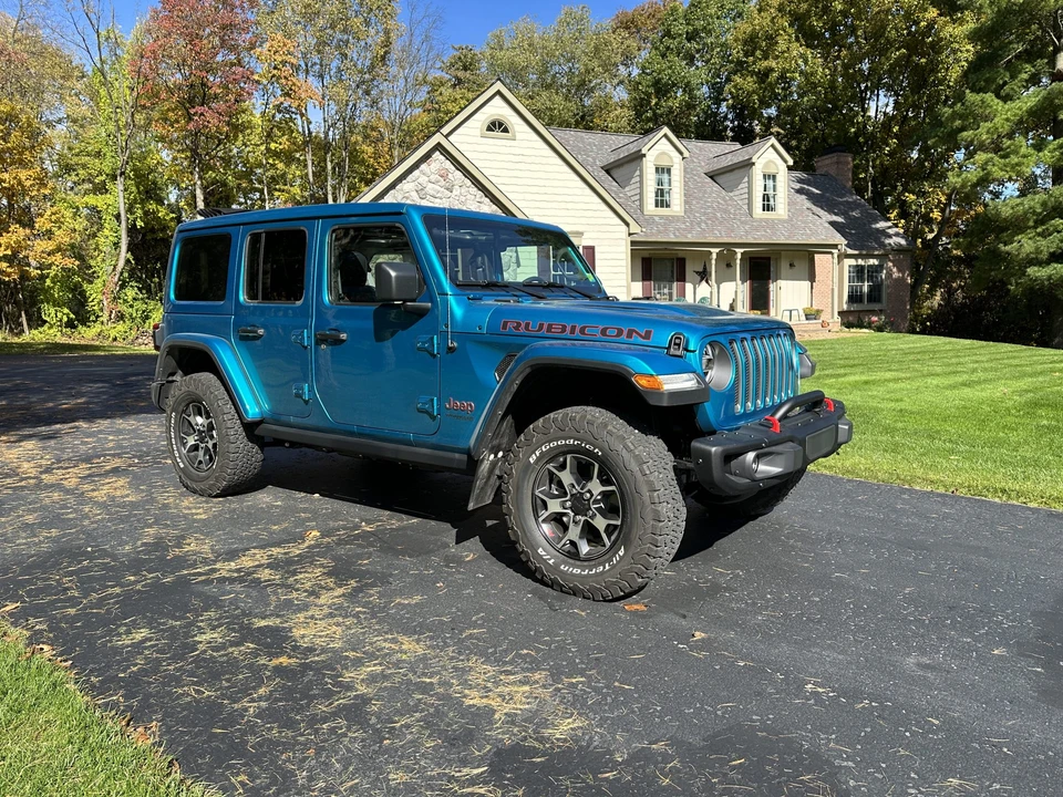2019 Jeep JL Wrangler - Image 9 of 31