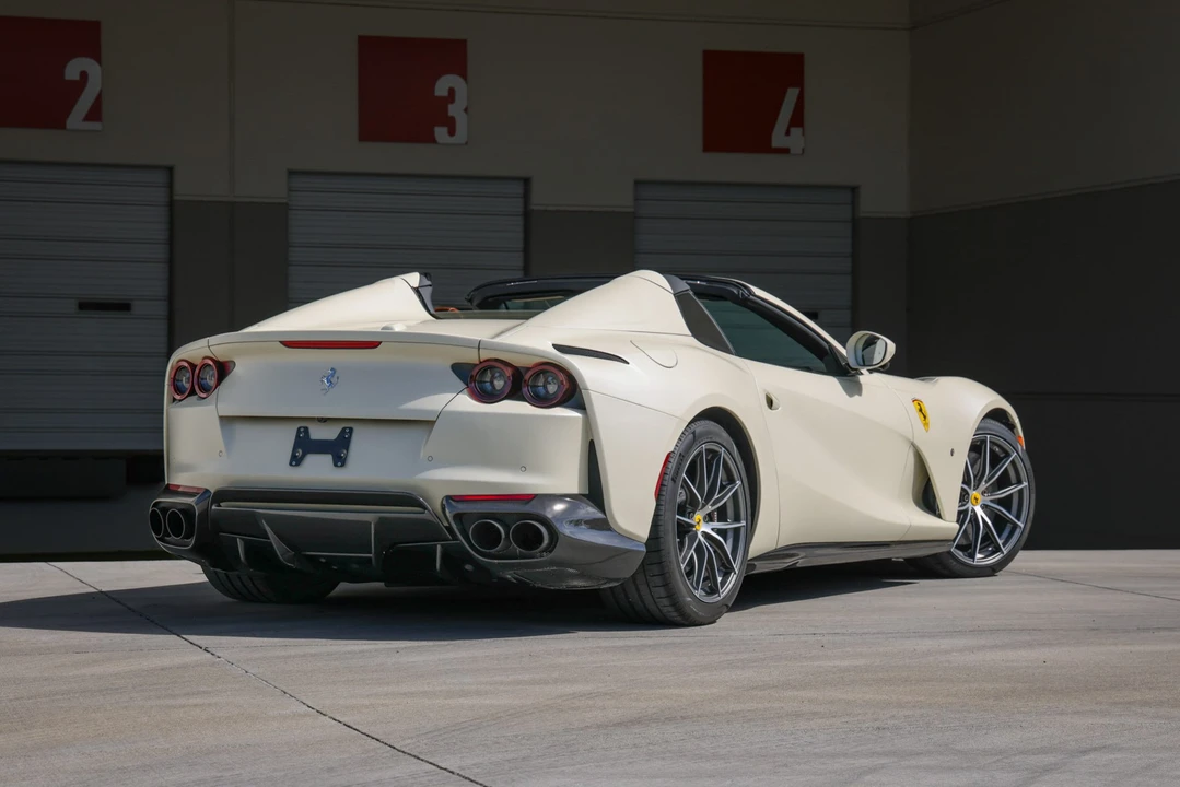 2023 Ferrari 812 GTS - Image 23 of 31
