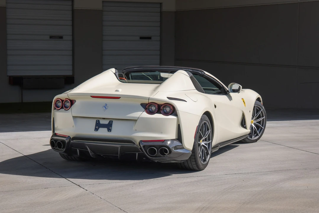 2023 Ferrari 812 GTS - Image 18 of 31