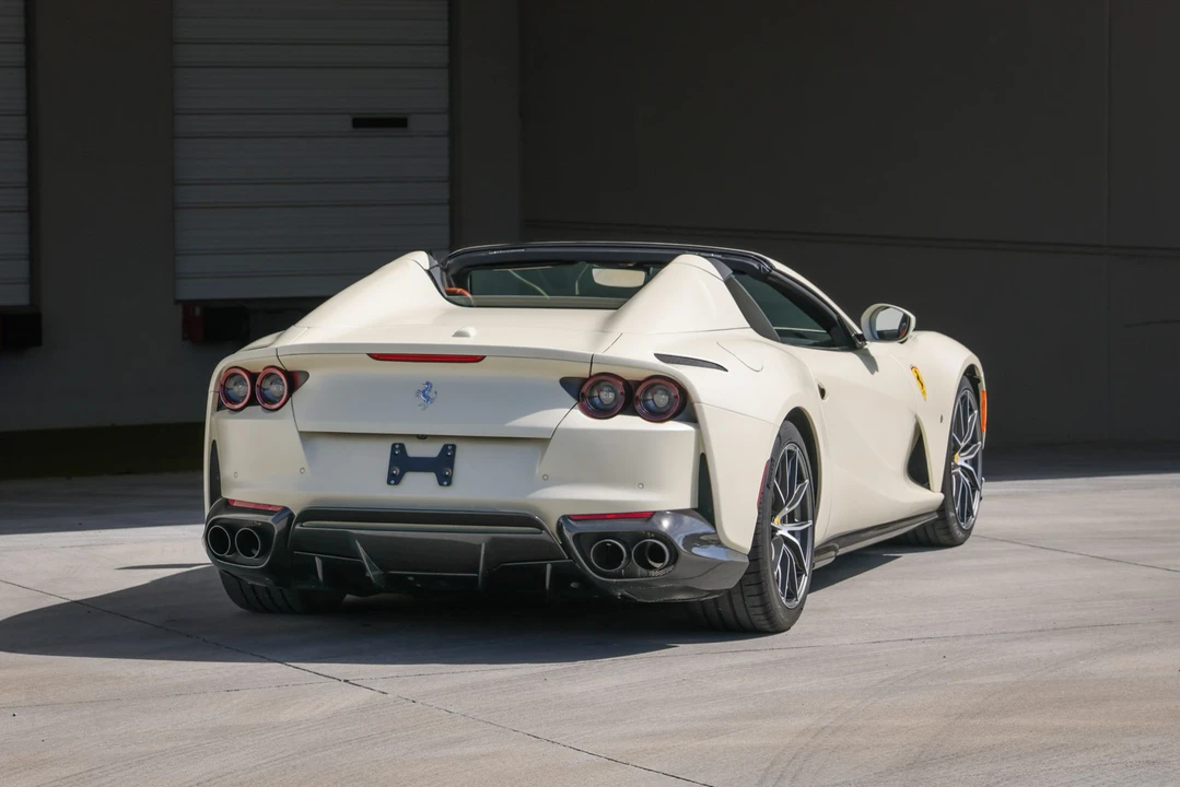 2023 Ferrari 812 GTS - Image 20 of 31