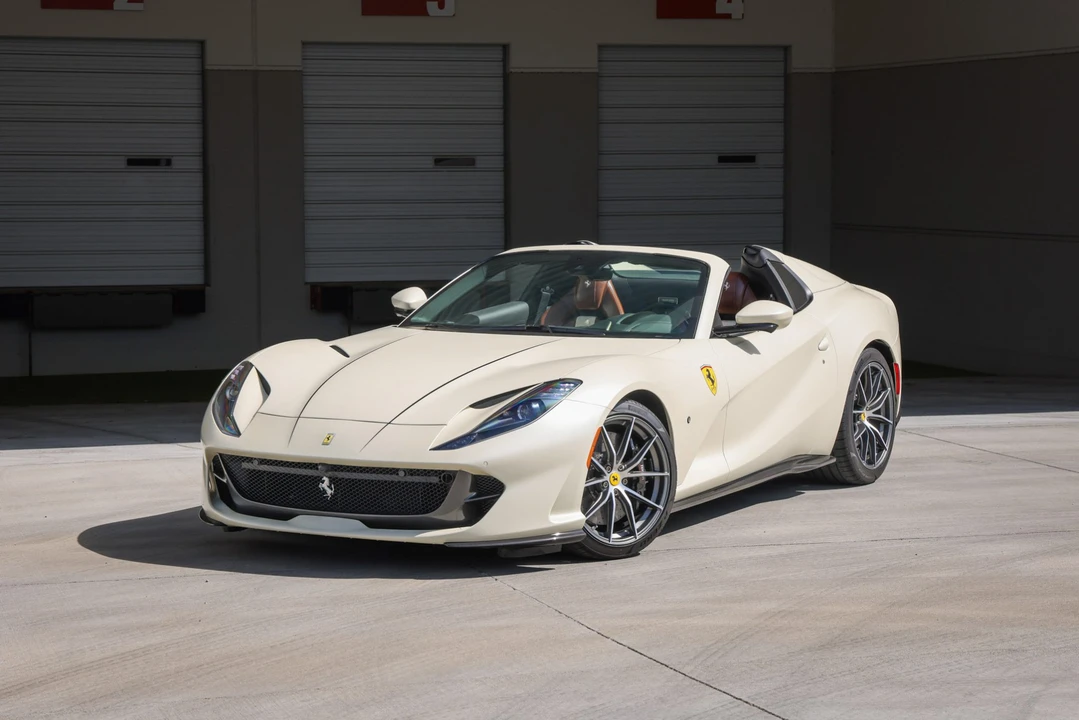2023 Ferrari 812 GTS - Image 5 of 31