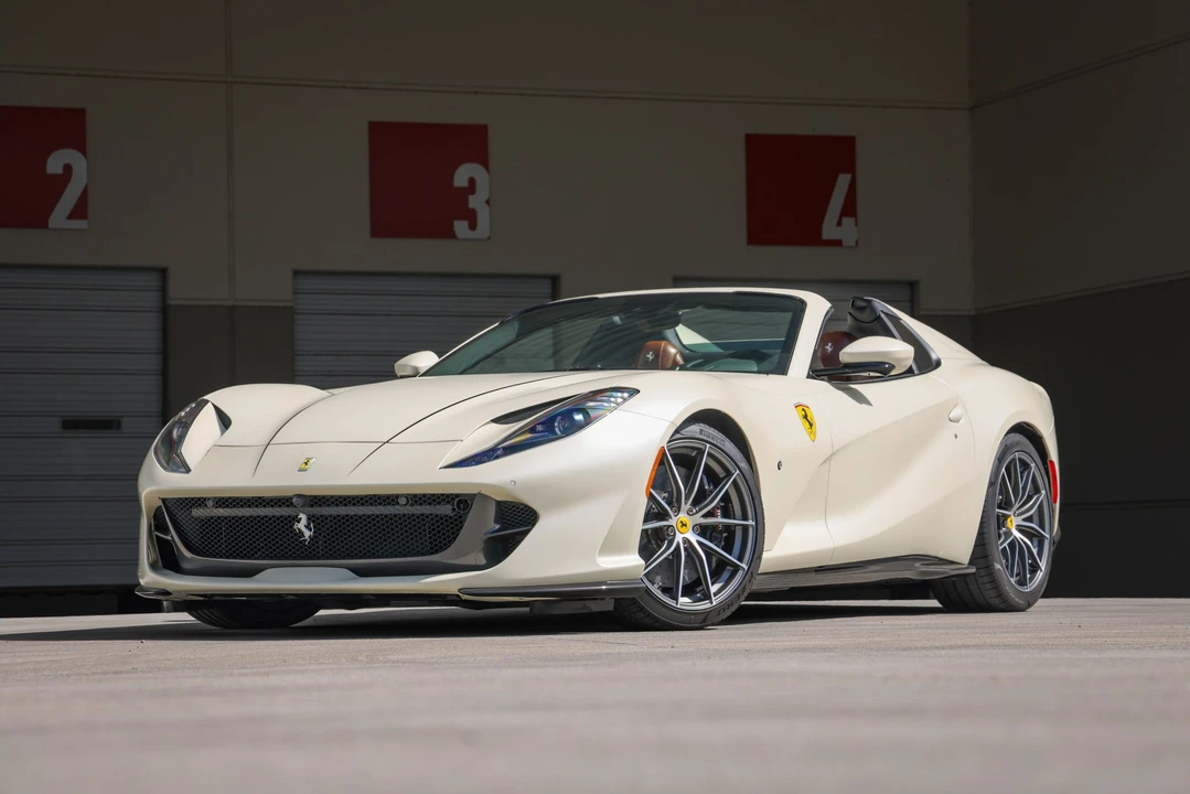 2023 Ferrari 812 GTS - Image 8 of 31