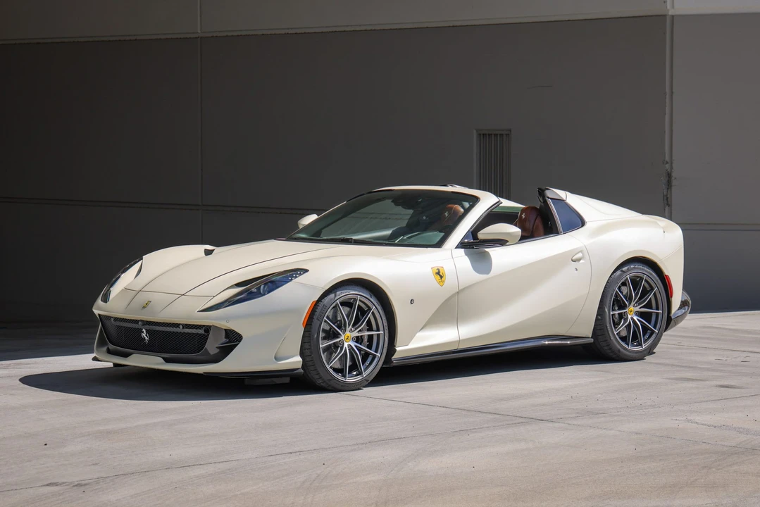 2023 Ferrari 812 GTS - Image 11 of 31