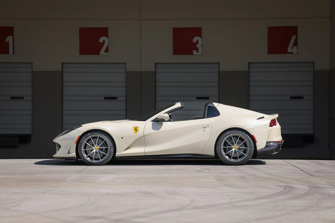 2023 Ferrari 812 GTS - Image 12 of 31