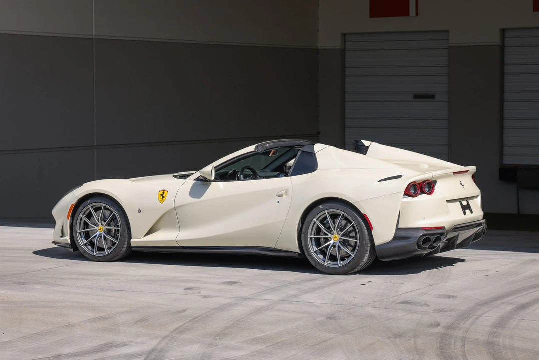 2023 Ferrari 812 GTS - Image 14 of 31