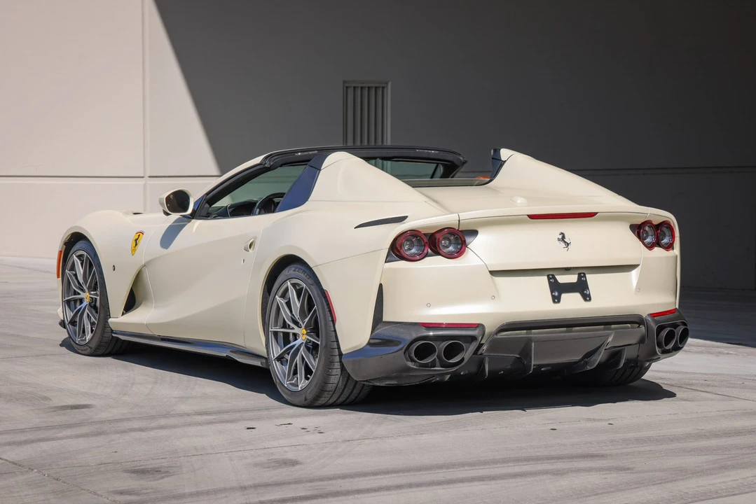 2023 Ferrari 812 GTS - Image 16 of 31