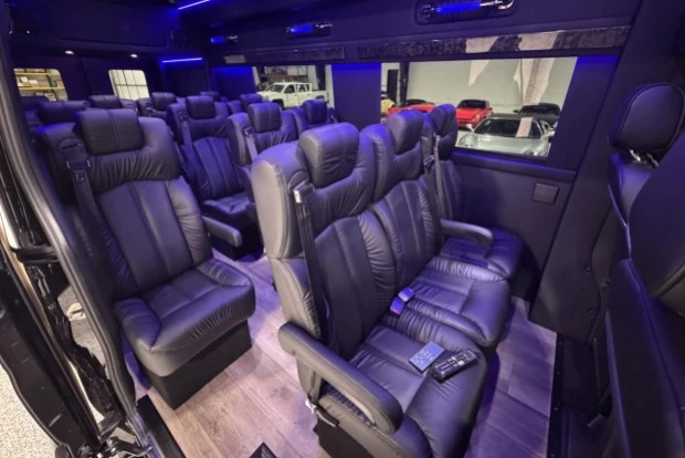 2023 Mercedes-Benz VS30 Sprinter - Image 6 of 9