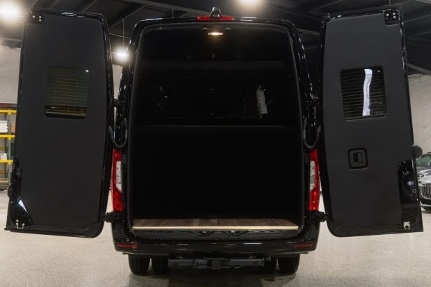 2023 Mercedes-Benz VS30 Sprinter - Image 7 of 9