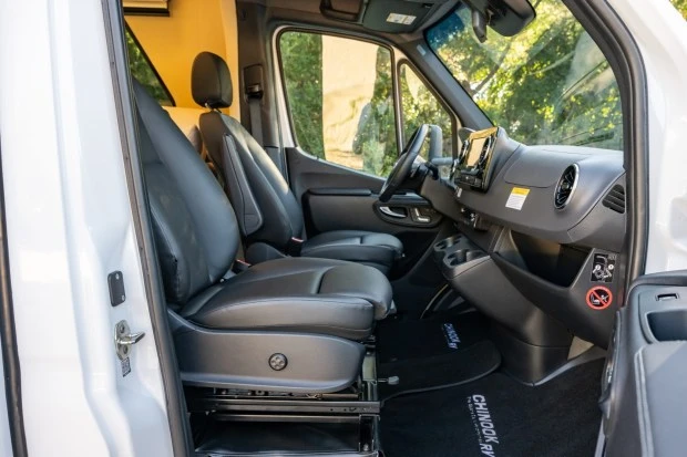 2024 Mercedes-Benz VS30 Sprinter - Image 4 of 9