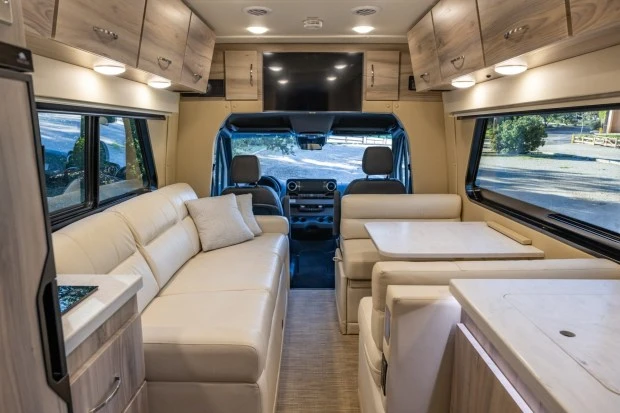 2024 Mercedes-Benz VS30 Sprinter - Image 5 of 9