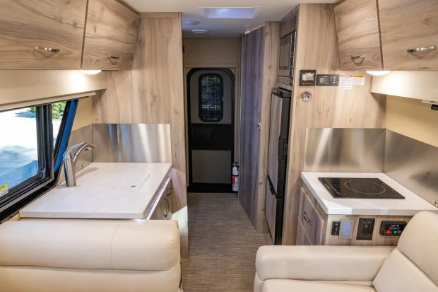 2024 Mercedes-Benz VS30 Sprinter - Image 6 of 9