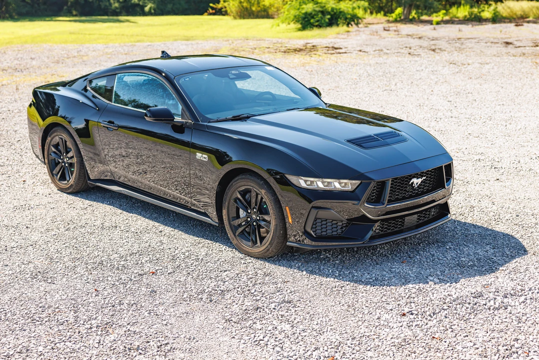 2024 Ford S650 Mustang GT - Image 2 of 31