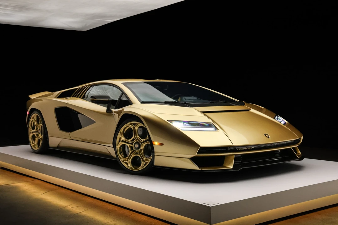 2022 Lamborghini Countach LPI 800-4 - Image 30 of 31