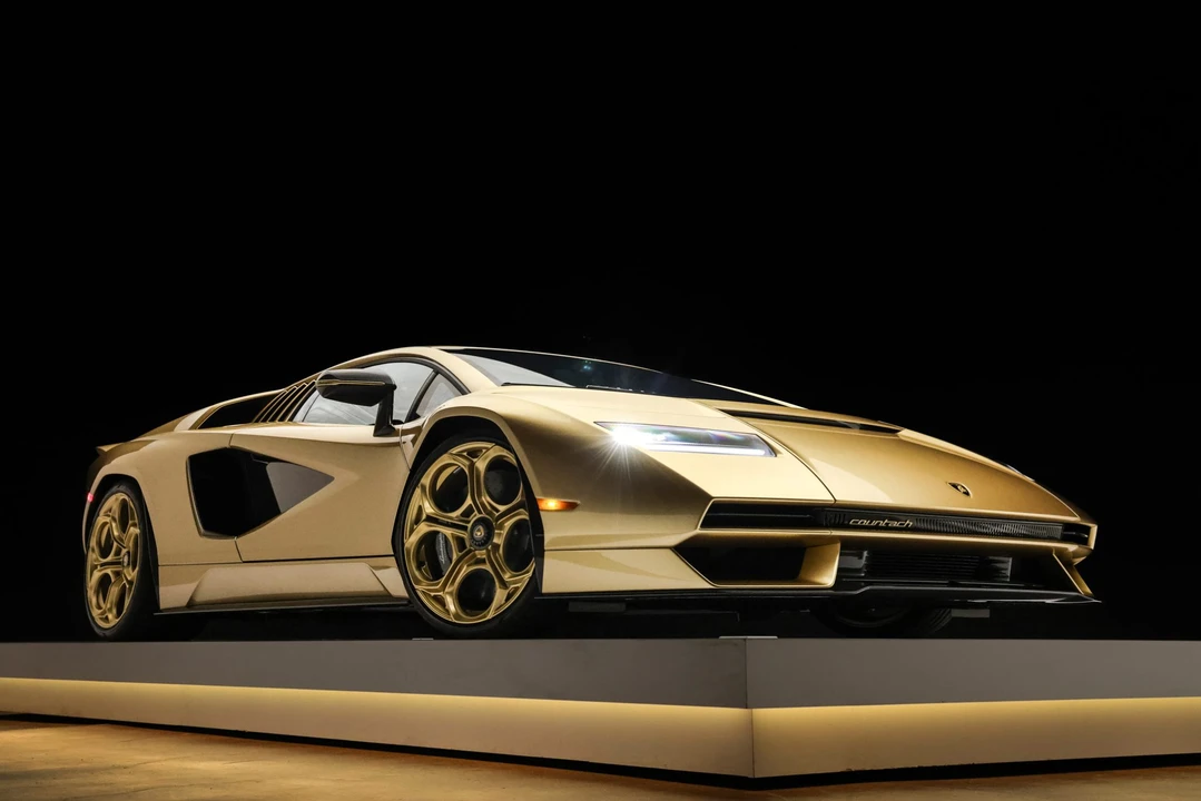 2022 Lamborghini Countach LPI 800-4 - Image 31 of 31