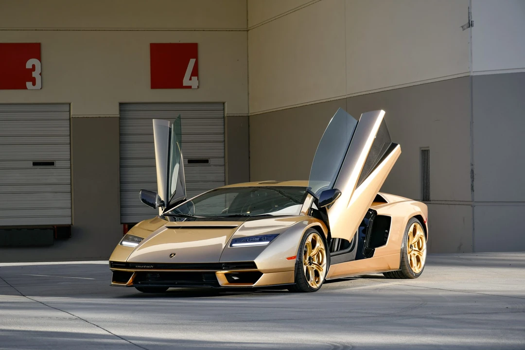 2022 Lamborghini Countach LPI 800-4 - Image 13 of 31