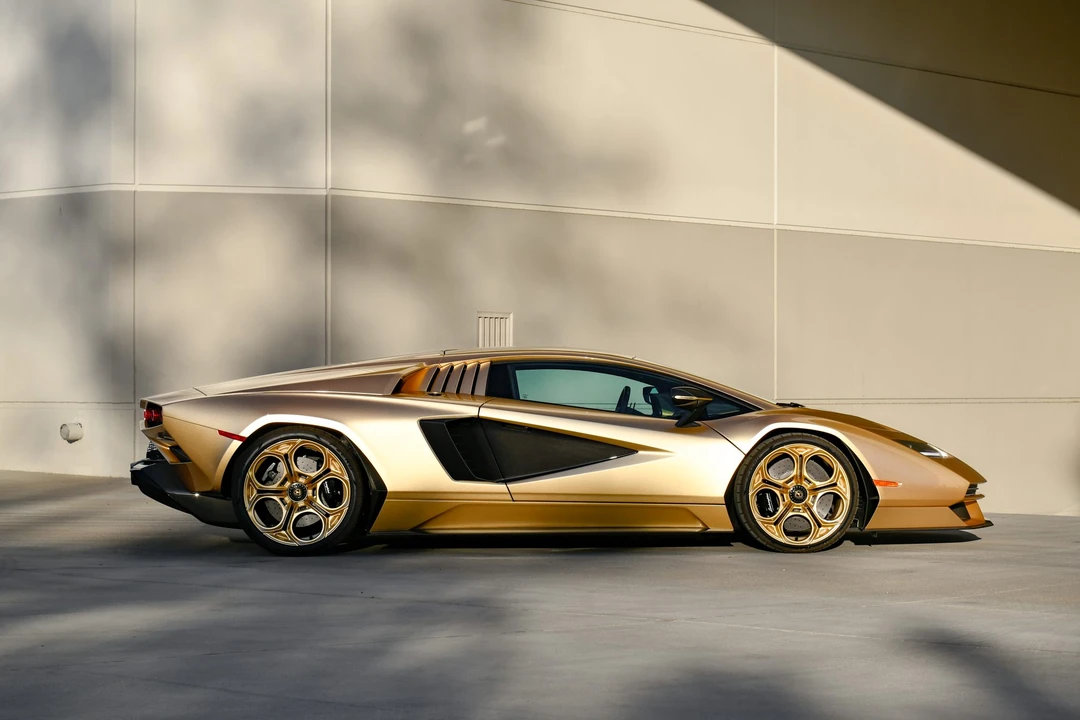 2022 Lamborghini Countach LPI 800-4 - Image 11 of 31