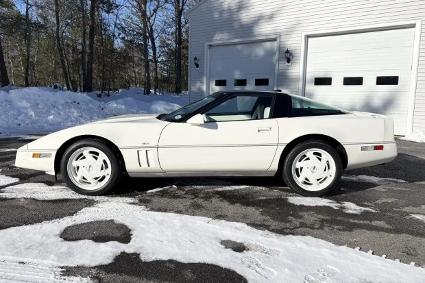 1988 Chevrolet Corvette C4 - Image 3 of 9